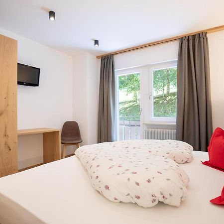 Bed and Breakfast Haus Christian Nova Levante Esterno foto