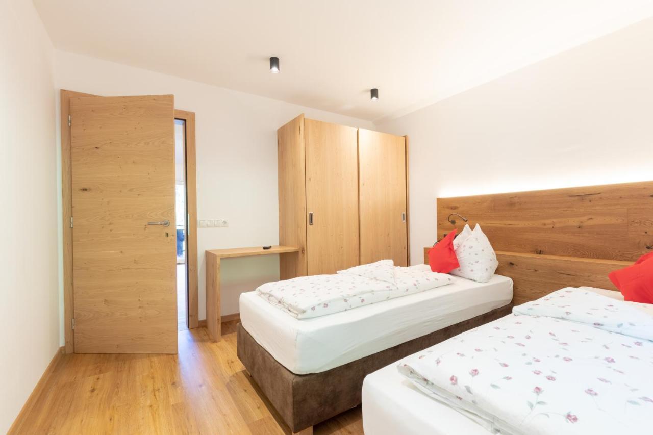 Bed and Breakfast Haus Christian Nova Levante Esterno foto