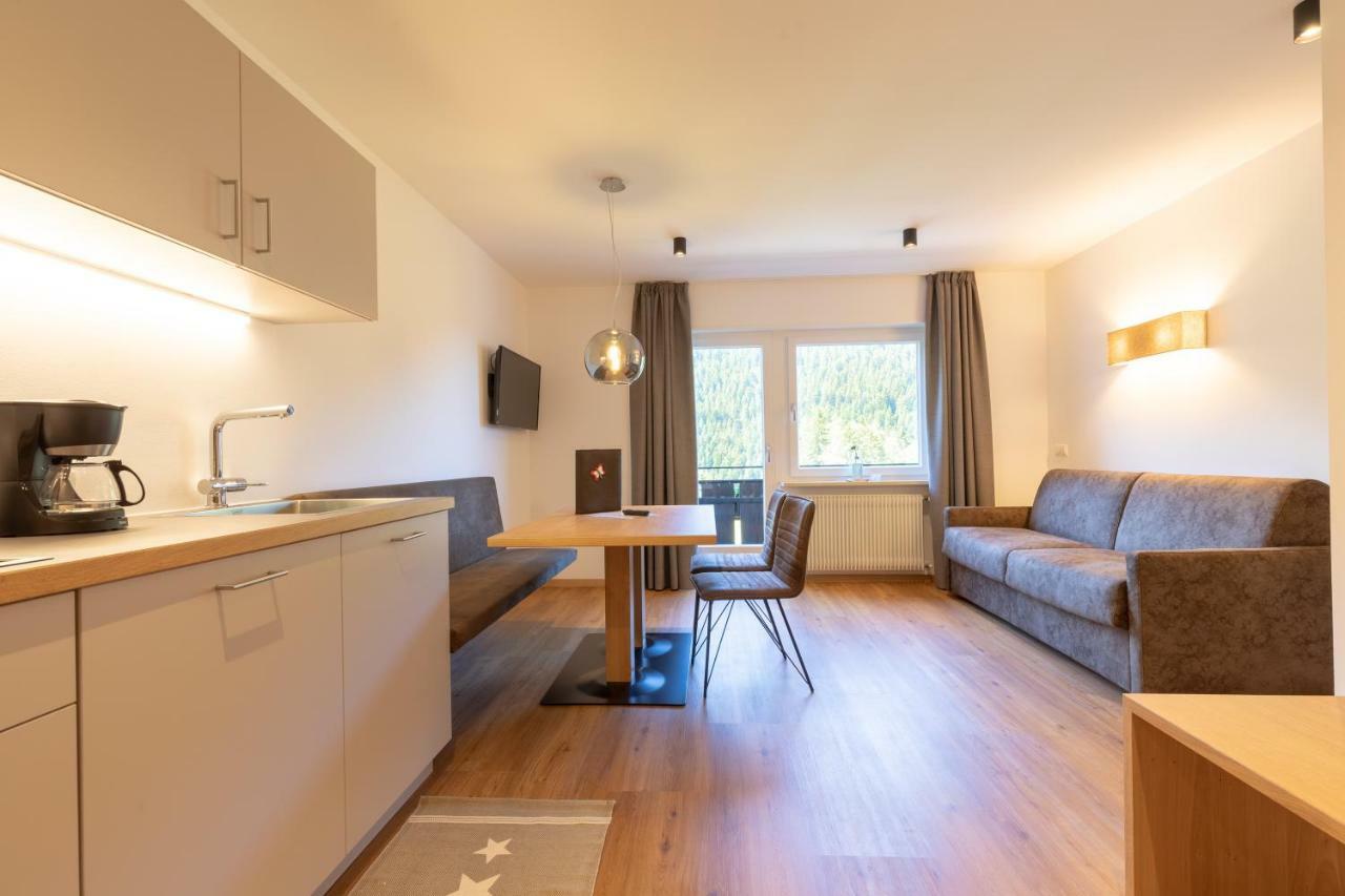 Bed and Breakfast Haus Christian Nova Levante Esterno foto