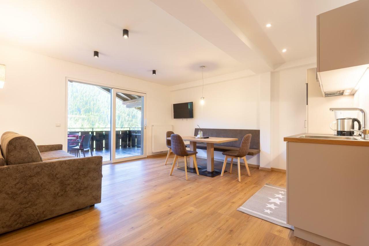 Bed and Breakfast Haus Christian Nova Levante Esterno foto